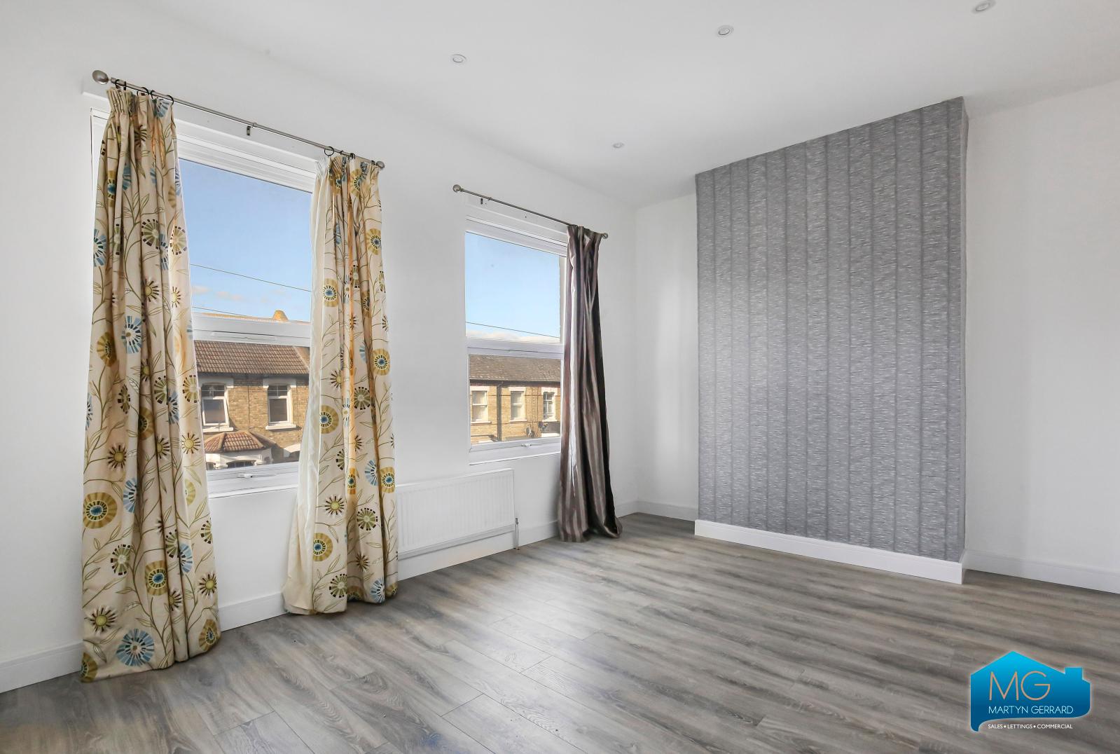 4 bedroom Terraced House to rent - Martyn Gerrard