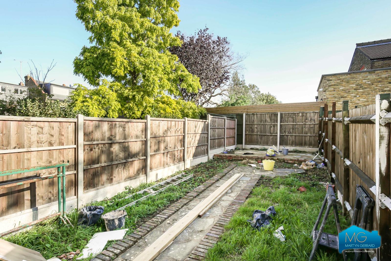 4 bedroom Terraced House to rent - Martyn Gerrard