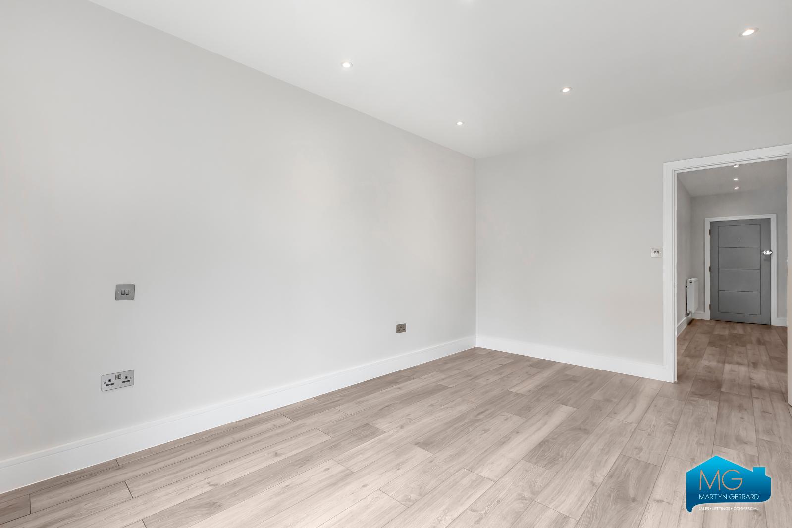 1 bedroom Apartment to rent - Martyn Gerrard