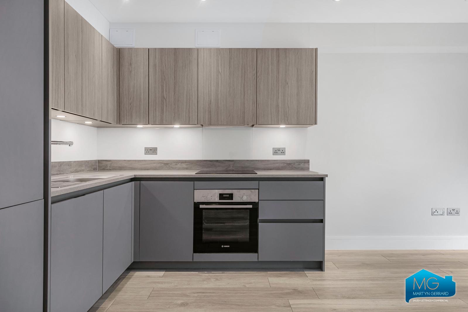 1 bedroom Ground Floor Flat to rent - Martyn Gerrard