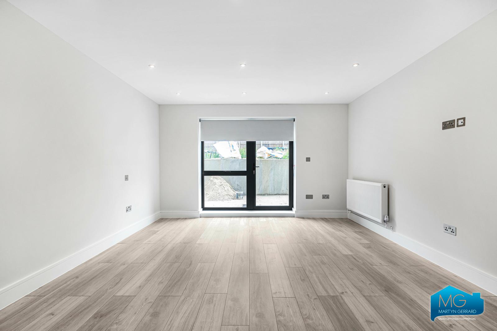 1 bedroom Ground Floor Flat to rent - Martyn Gerrard