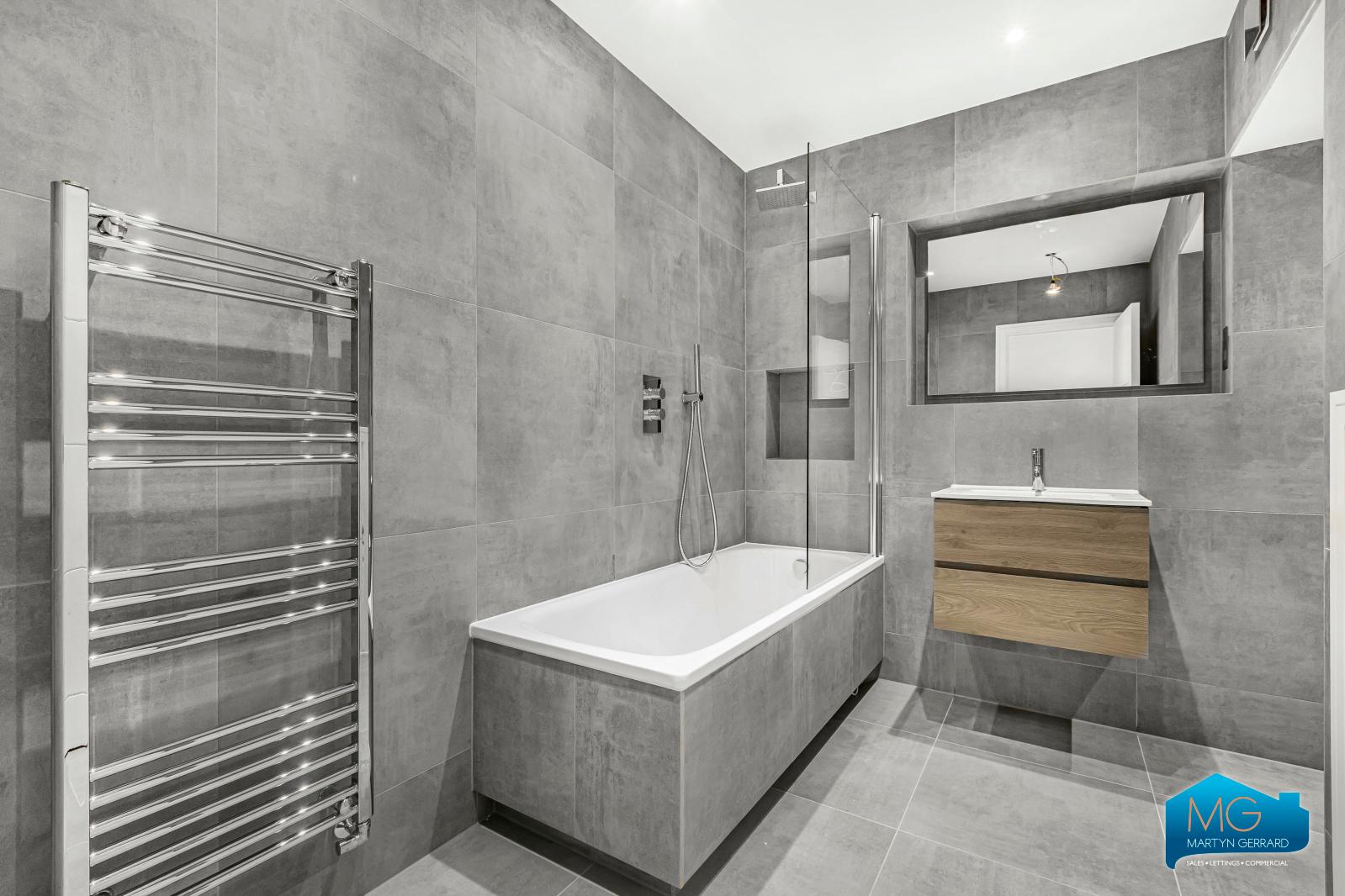1 bedroom Ground Floor Flat to rent - Martyn Gerrard