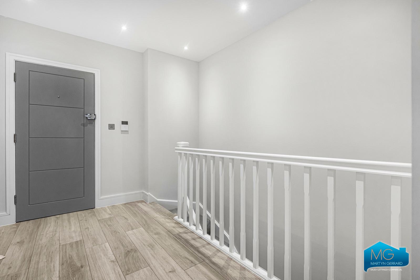 1 bedroom Ground Floor Flat to rent - Martyn Gerrard