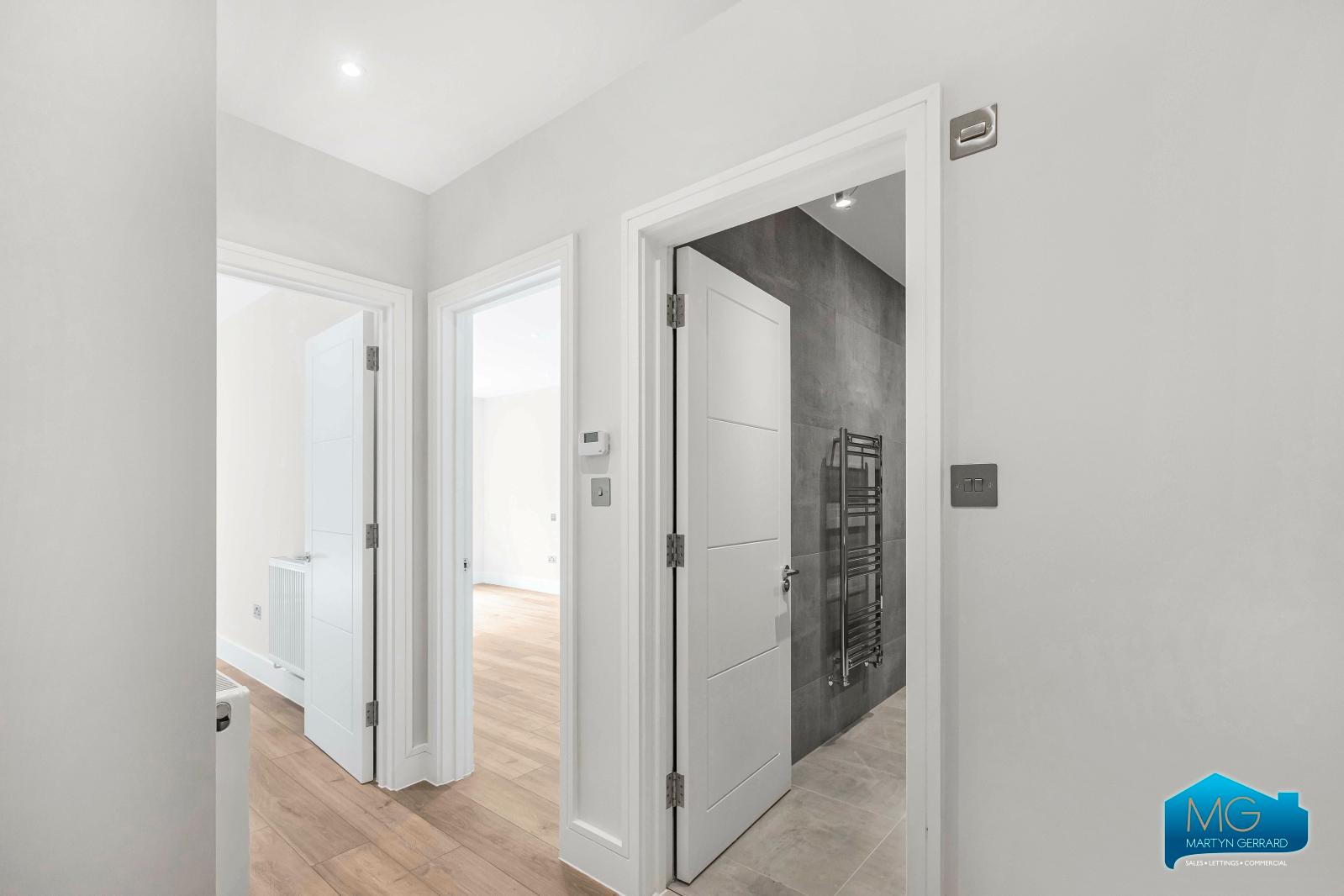 1 bedroom Ground Floor Flat to rent - Martyn Gerrard