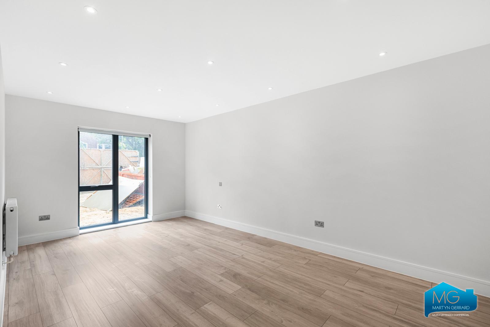 1 bedroom Ground Floor Flat to rent + ' - Martyn Gerrard