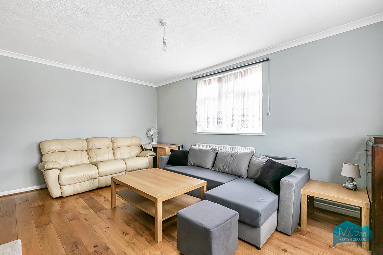 Beaconsfield Road, Friern Barnet, London, N11+  - Martyn Gerrard