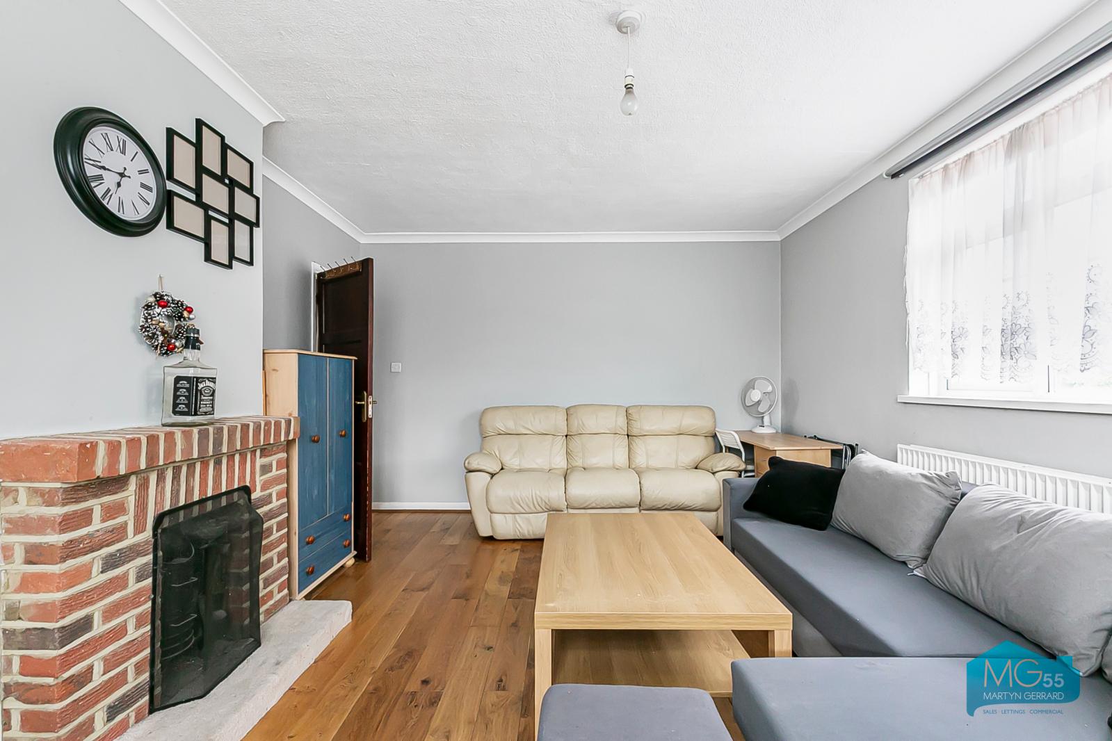 2 bedroom Apartment to rent - Martyn Gerrard