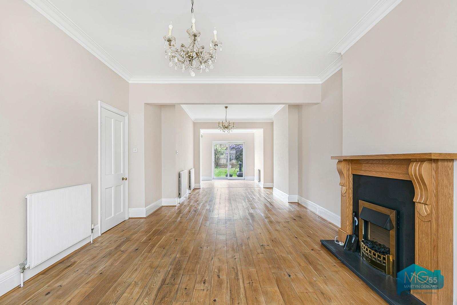 3 bedroom Semi-Detached House to rent - Martyn Gerrard