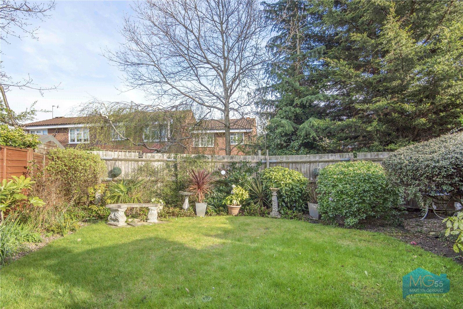 2 bedroom End of Terrace House to rent - Martyn Gerrard