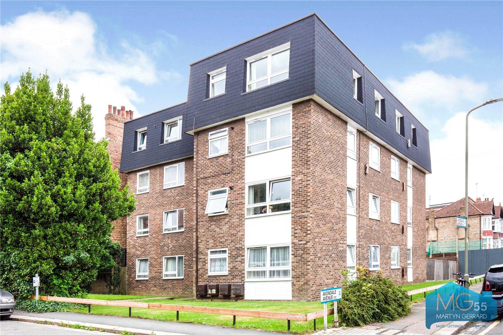 2 bedroom Apartment to rent - Martyn Gerrard