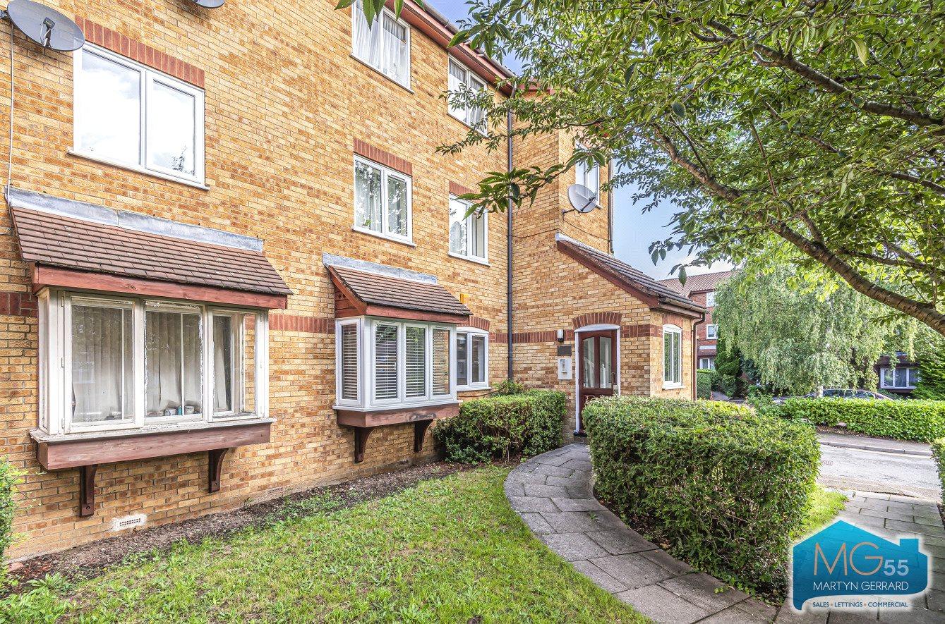 2 bedroom Ground Floor Flat to rent - Martyn Gerrard