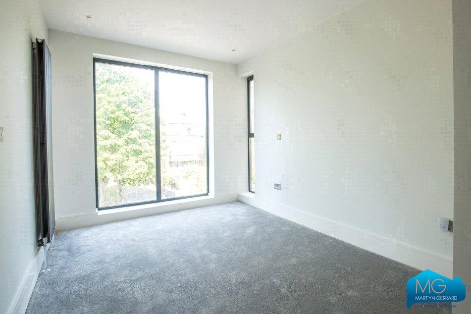 2 bedroom Apartment to rent + ' - Martyn Gerrard