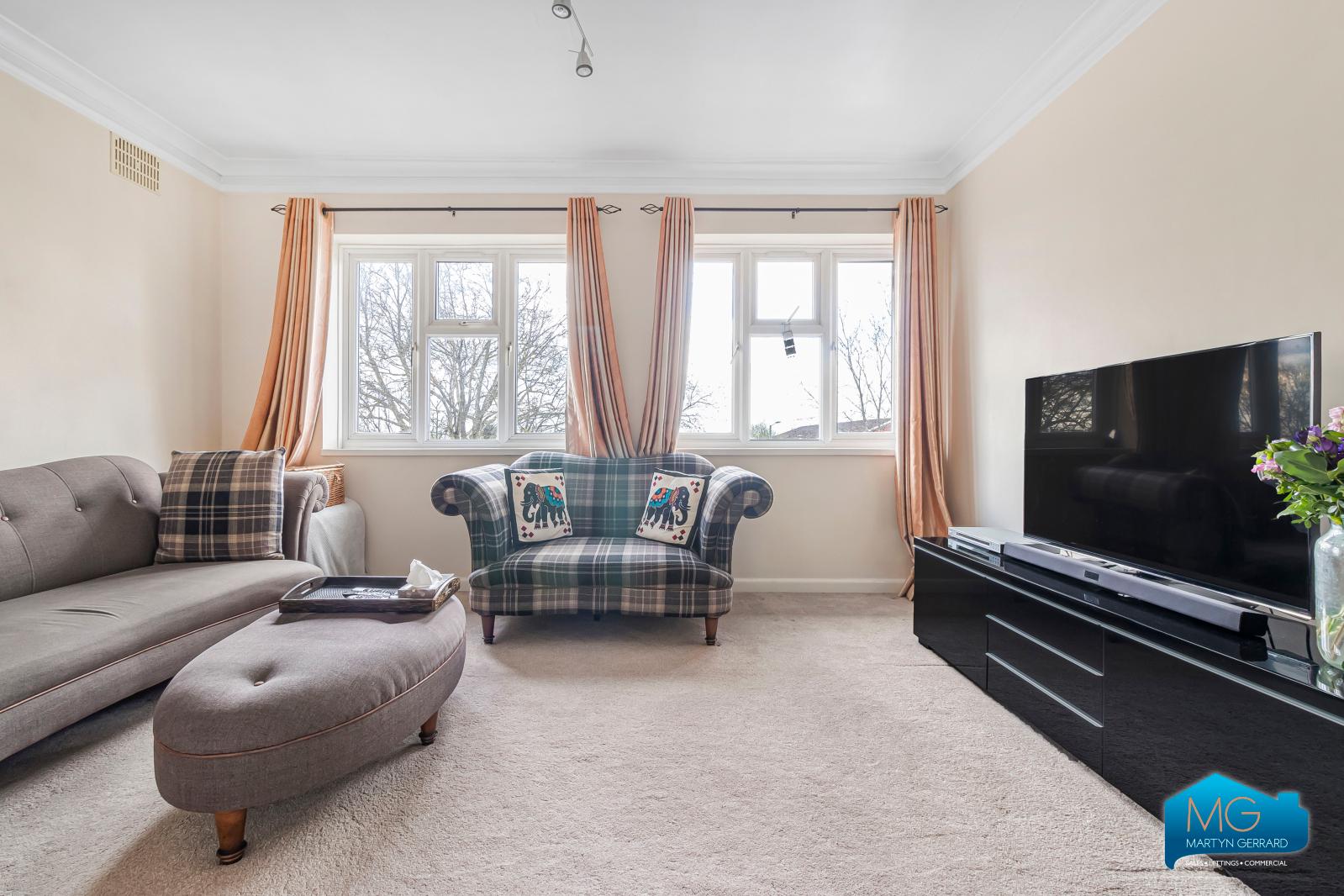 2 bedroom Apartment to rent - Martyn Gerrard