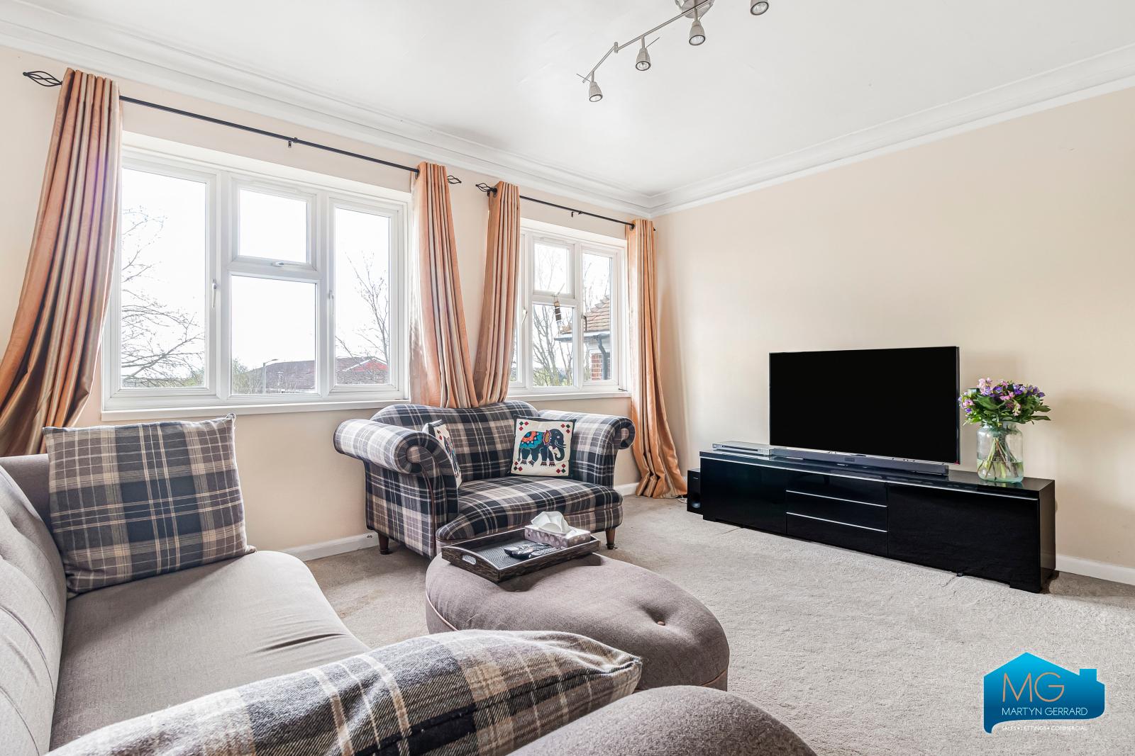 2 bedroom Apartment to rent - Martyn Gerrard