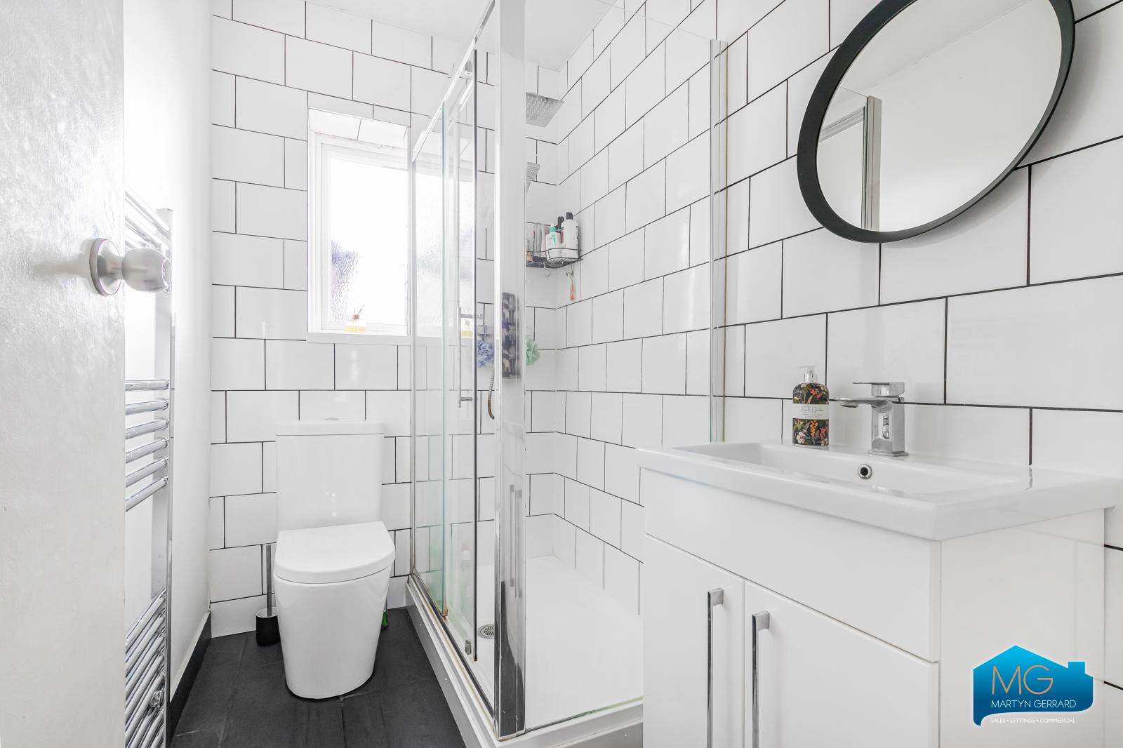 2 bedroom Apartment to rent - Martyn Gerrard
