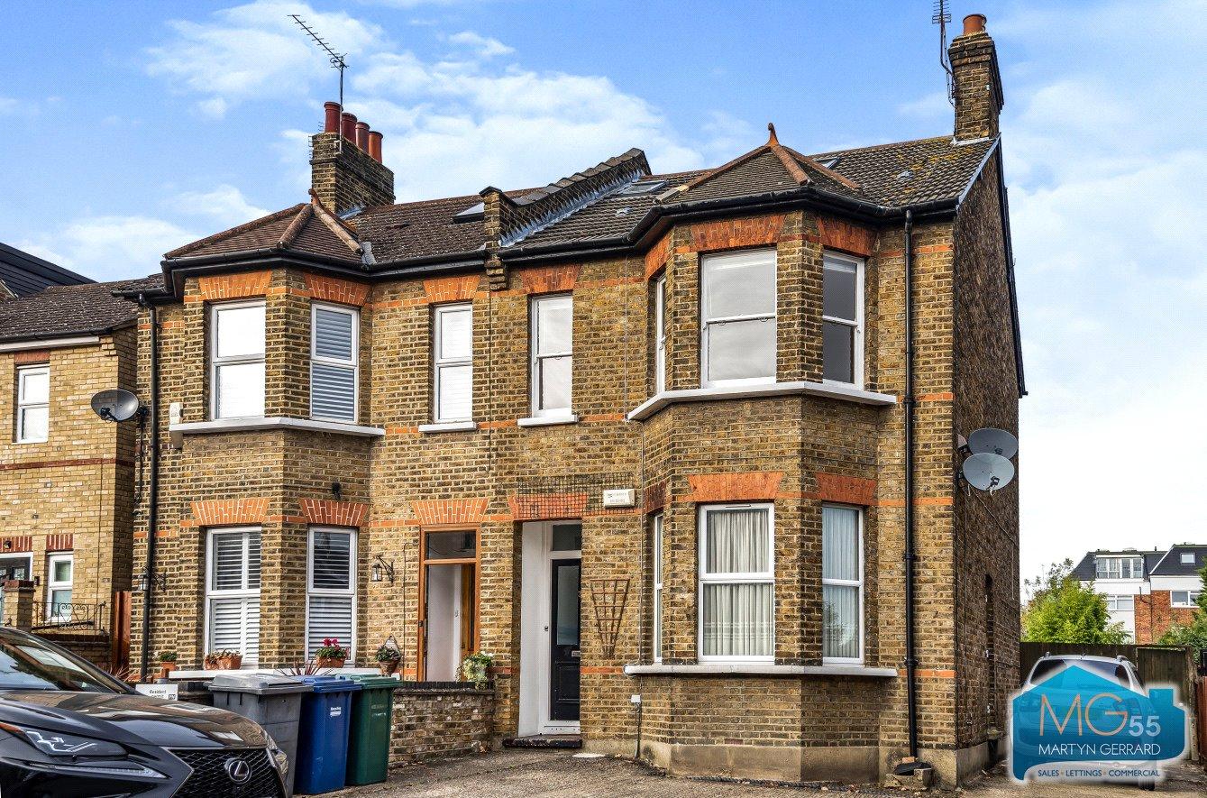 2 bedroom Apartment to rent - Martyn Gerrard