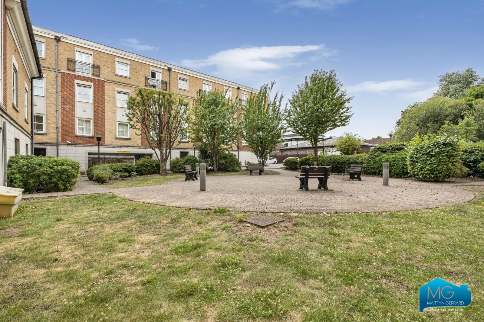 1 bedroom Apartment to rent - Martyn Gerrard