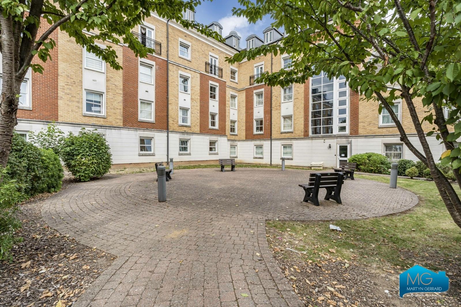 1 bedroom Apartment to rent - Martyn Gerrard