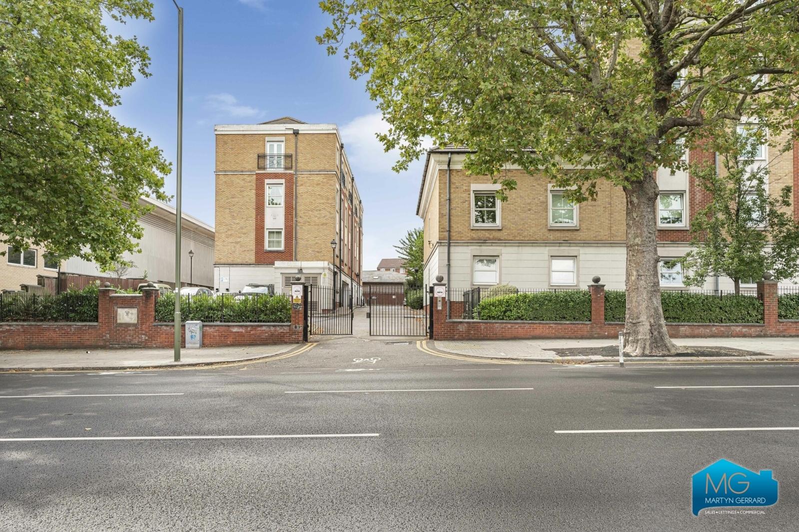 1 bedroom Apartment to rent - Martyn Gerrard