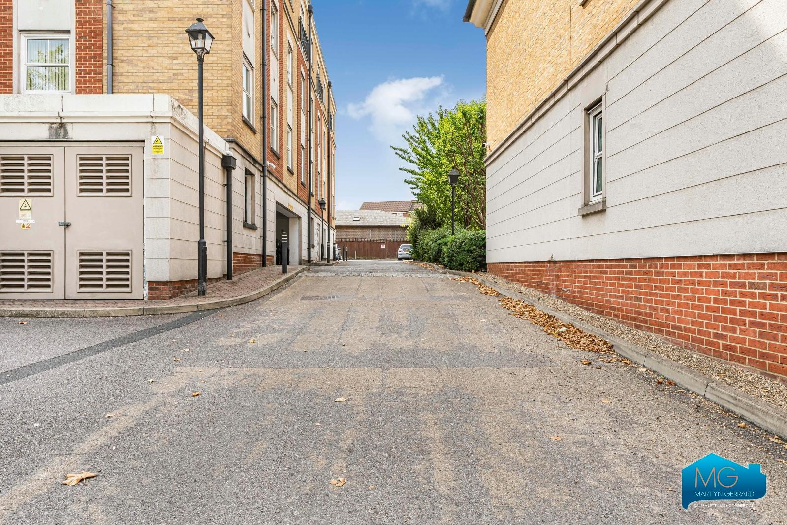 1 bedroom Apartment to rent - Martyn Gerrard