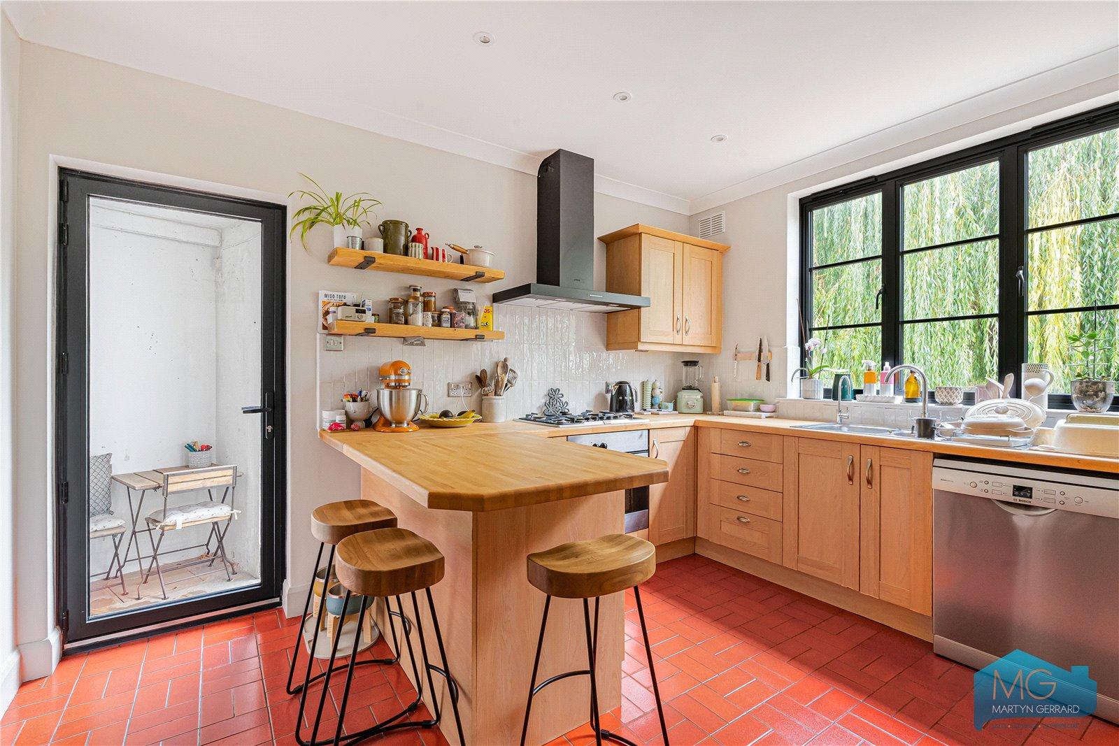 3 bedroom Ground Floor Flat for sale - Martyn Gerrard