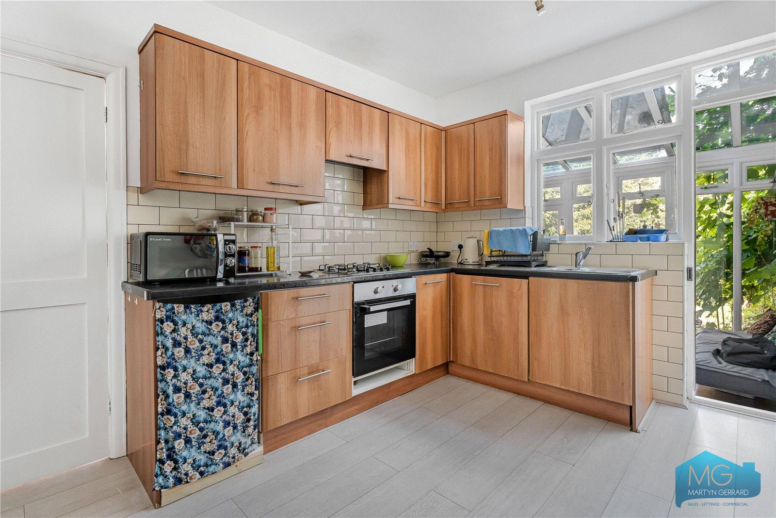 3 bedroom Semi-Detached House for sale - Martyn Gerrard