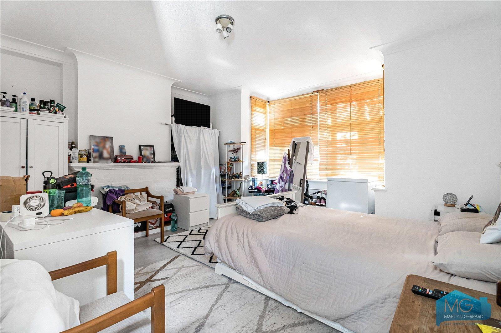 3 bedroom Semi-Detached House for sale - Martyn Gerrard