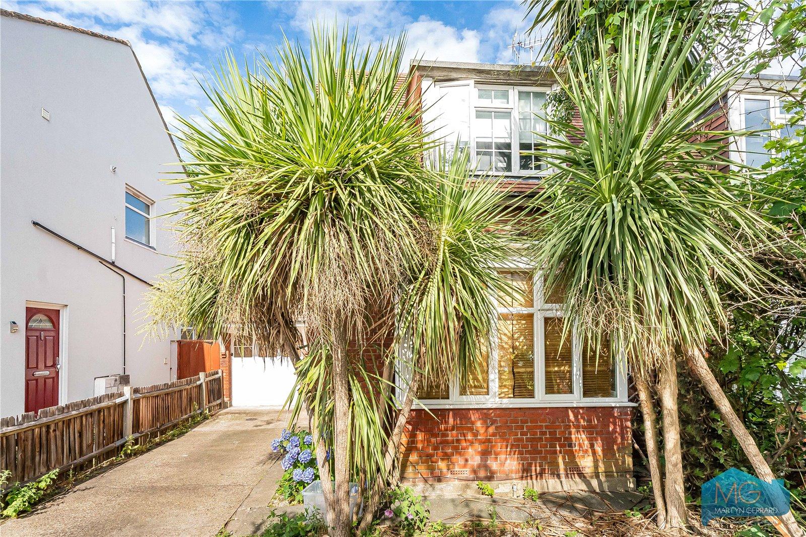 3 bedroom Semi-Detached House for sale - Martyn Gerrard