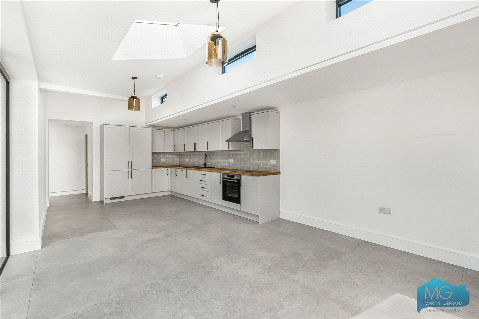 3 bedroom Detached House for sale - Martyn Gerrard
