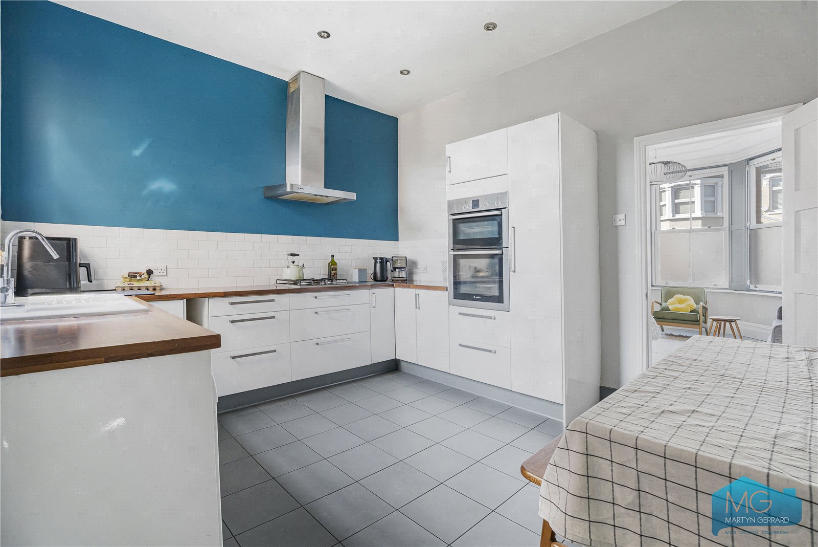 5 bedroom House for sale - Martyn Gerrard