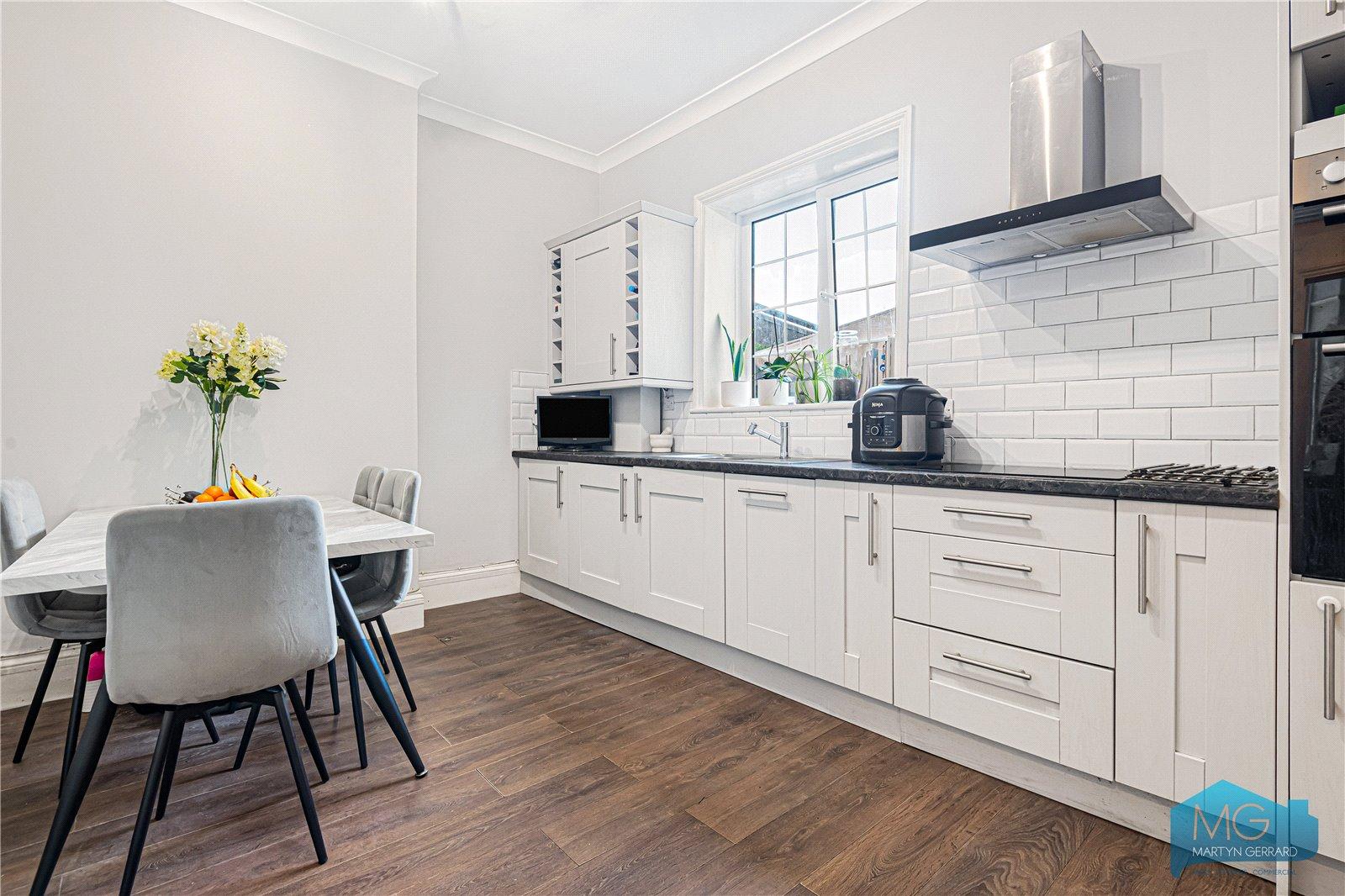 3 bedroom Ground Floor Flat for sale - Martyn Gerrard