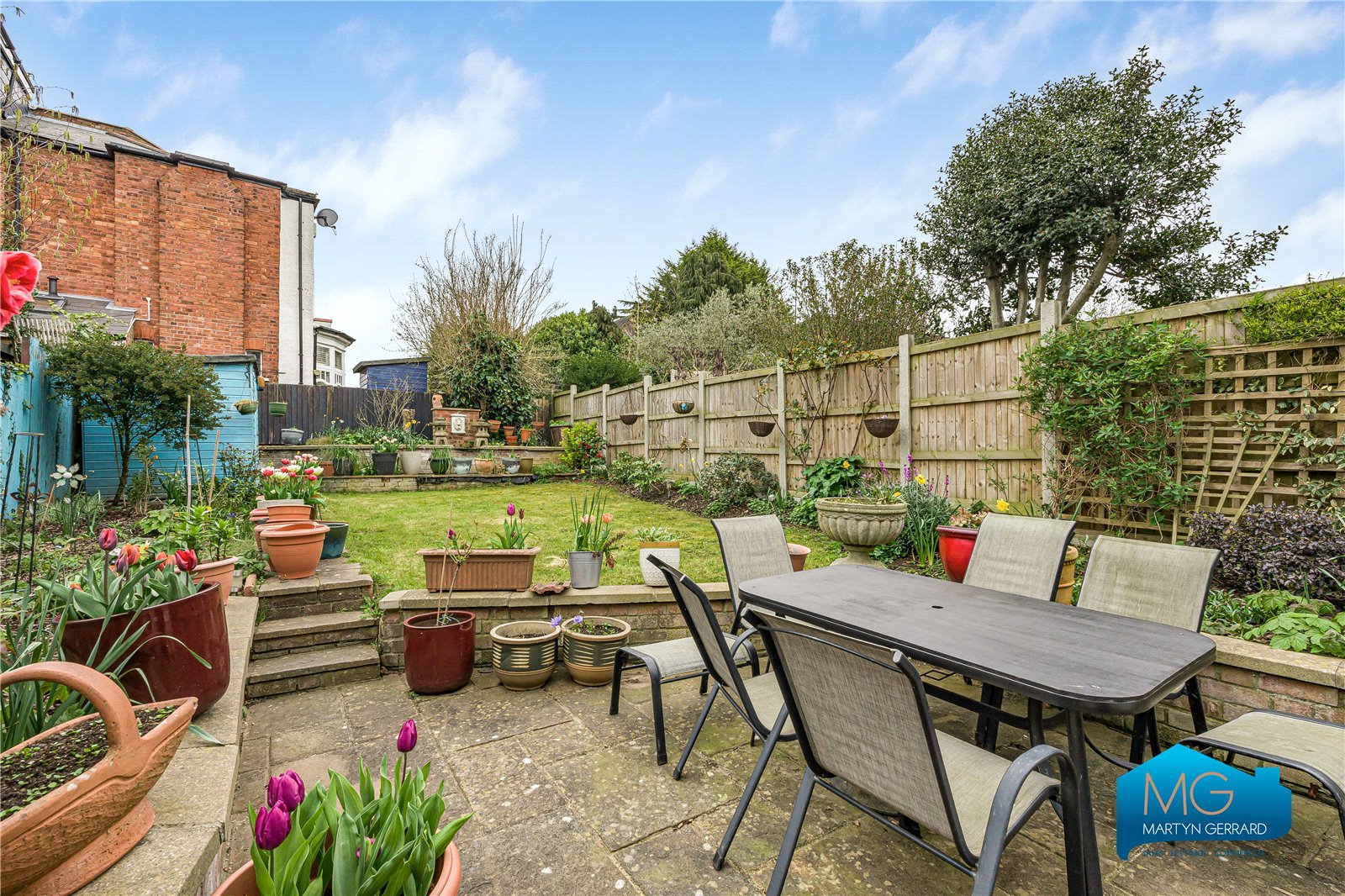 2 bedroom Apartment to rent - Martyn Gerrard