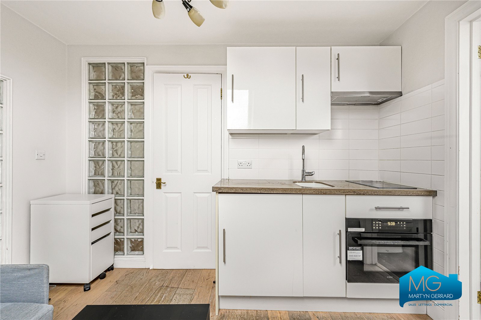 Avondale Avenue, North Finchley, London, N12+ - Martyn Gerrard