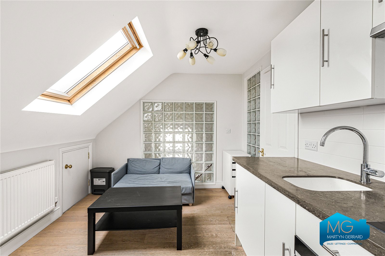 Avondale Avenue, North Finchley, London, N12+ - Martyn Gerrard