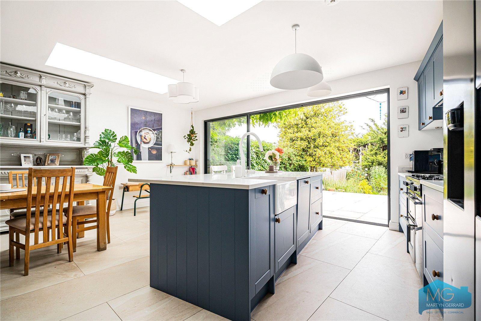 4 bedroom Semi-Detached House for sale - Martyn Gerrard