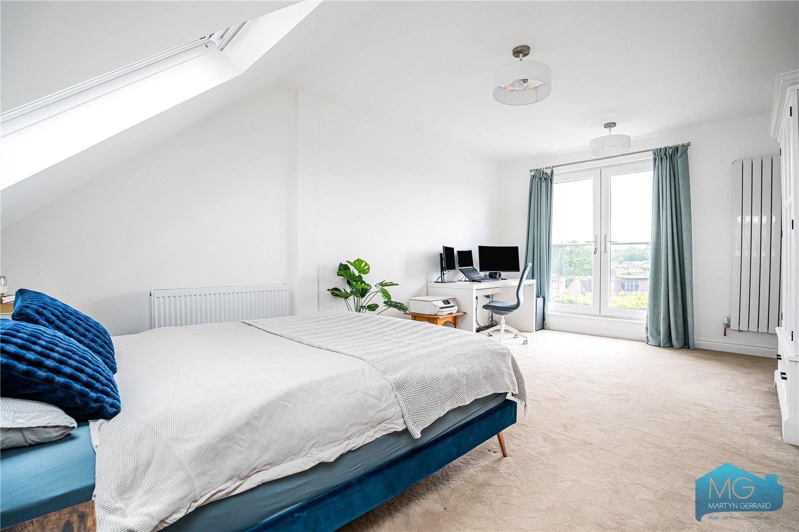 4 bedroom Semi-Detached House for sale - Martyn Gerrard