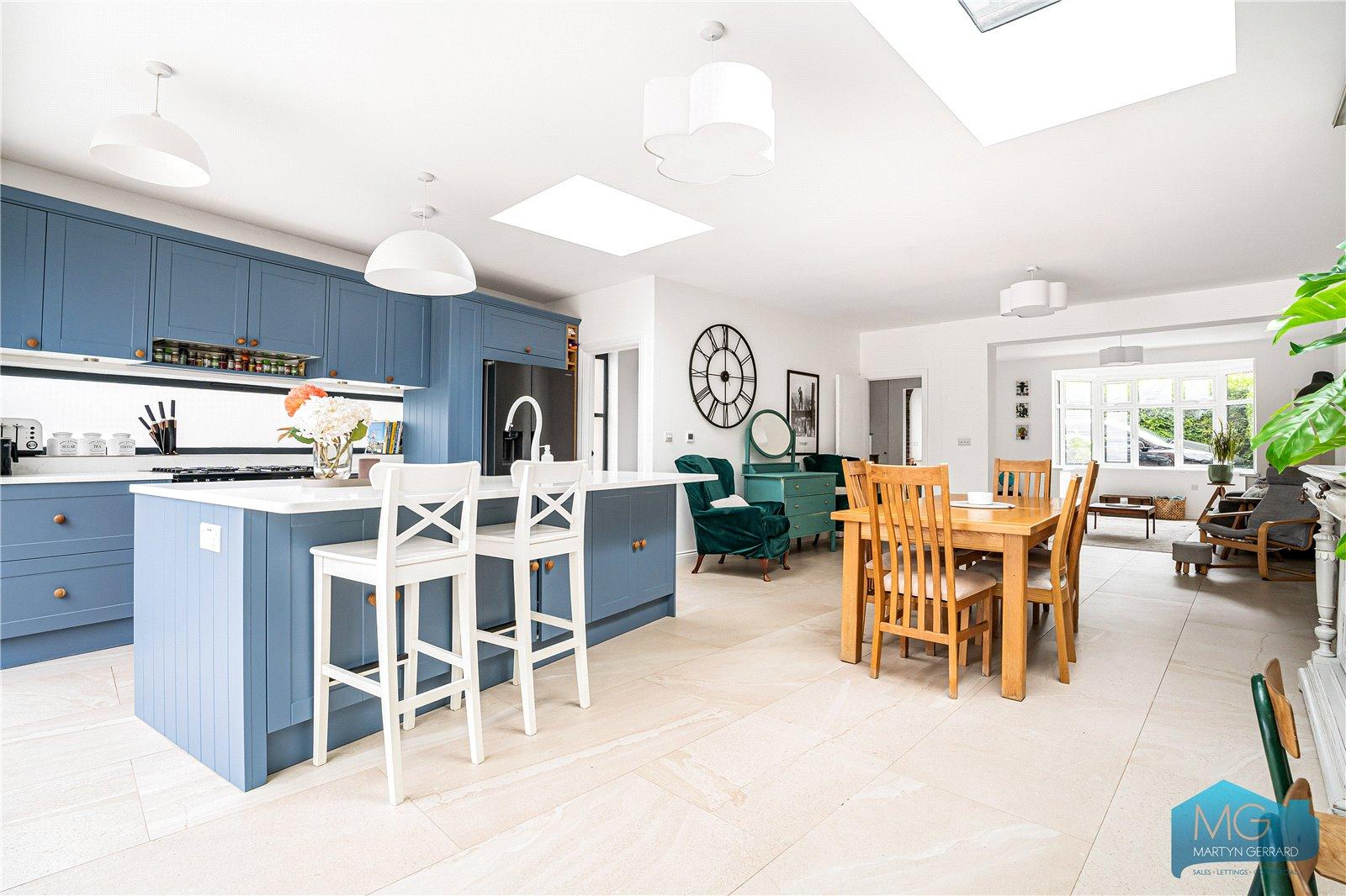 4 bedroom Semi-Detached House for sale - Martyn Gerrard