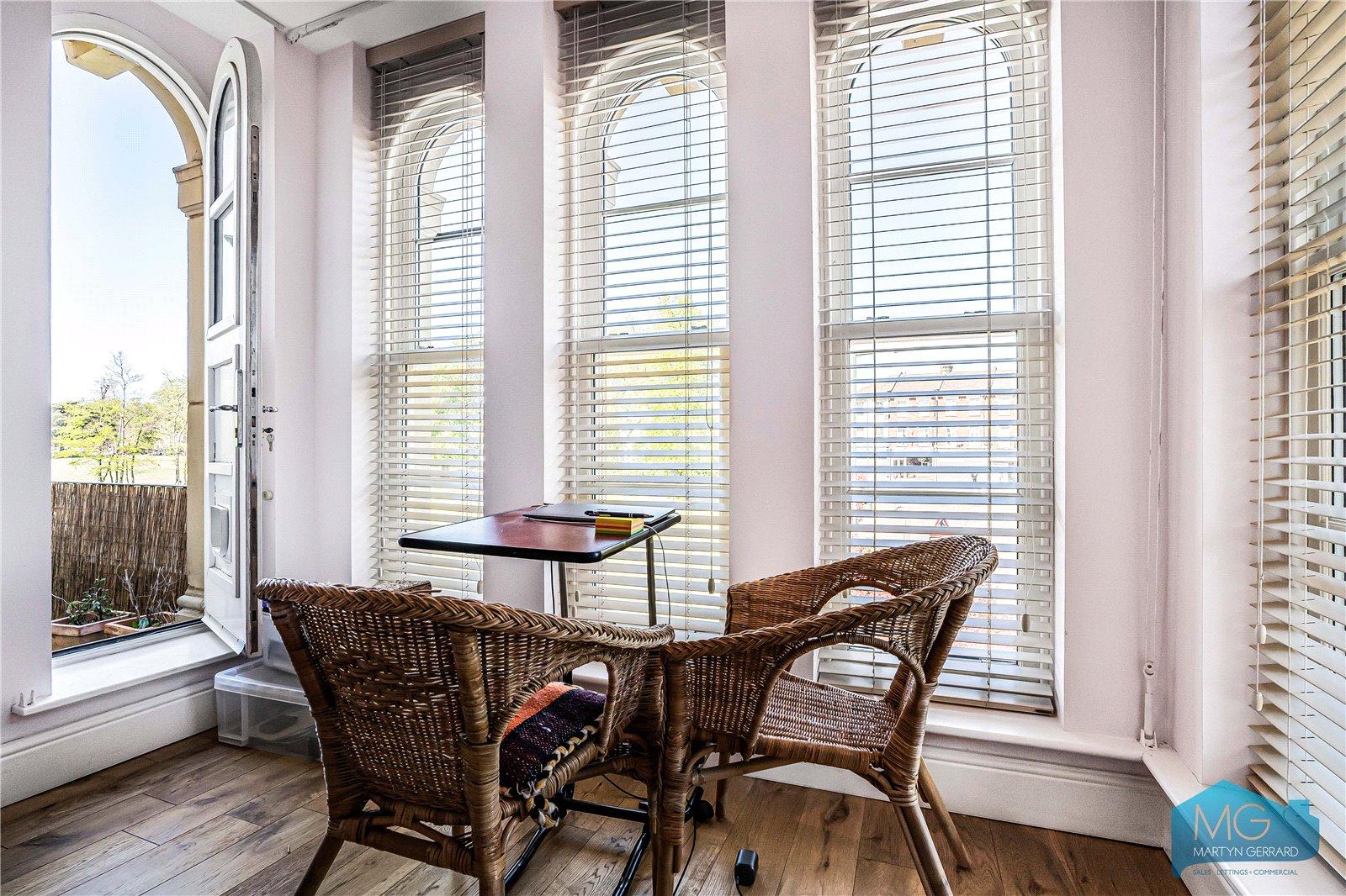 2 bedroom Apartment for sale - Martyn Gerrard