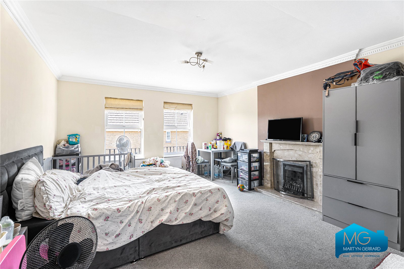 4 bedroom Terraced House to rent - Martyn Gerrard