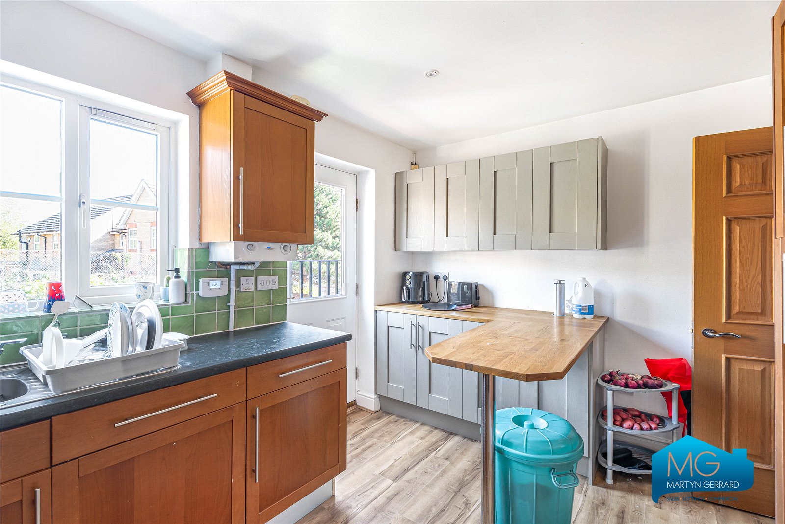 4 bedroom Terraced House to rent - Martyn Gerrard