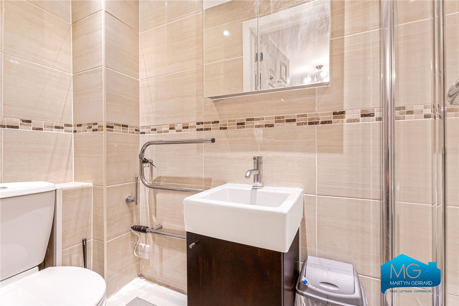 4 bedroom Terraced House to rent - Martyn Gerrard