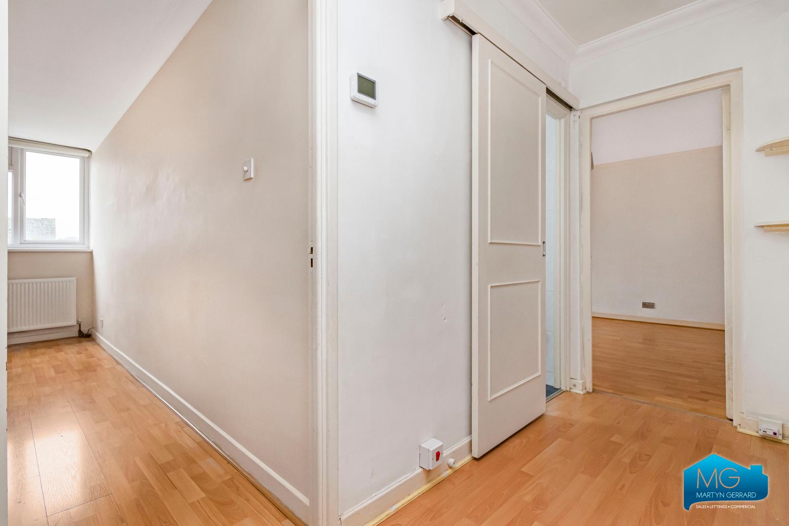 1 bedroom Apartment to rent - Martyn Gerrard