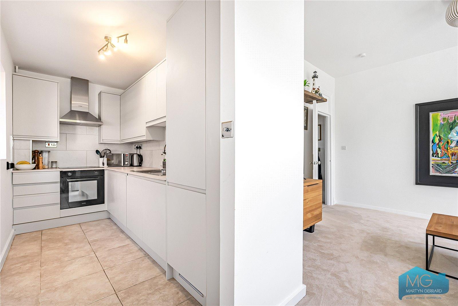 2 bedroom Apartment for sale - Martyn Gerrard