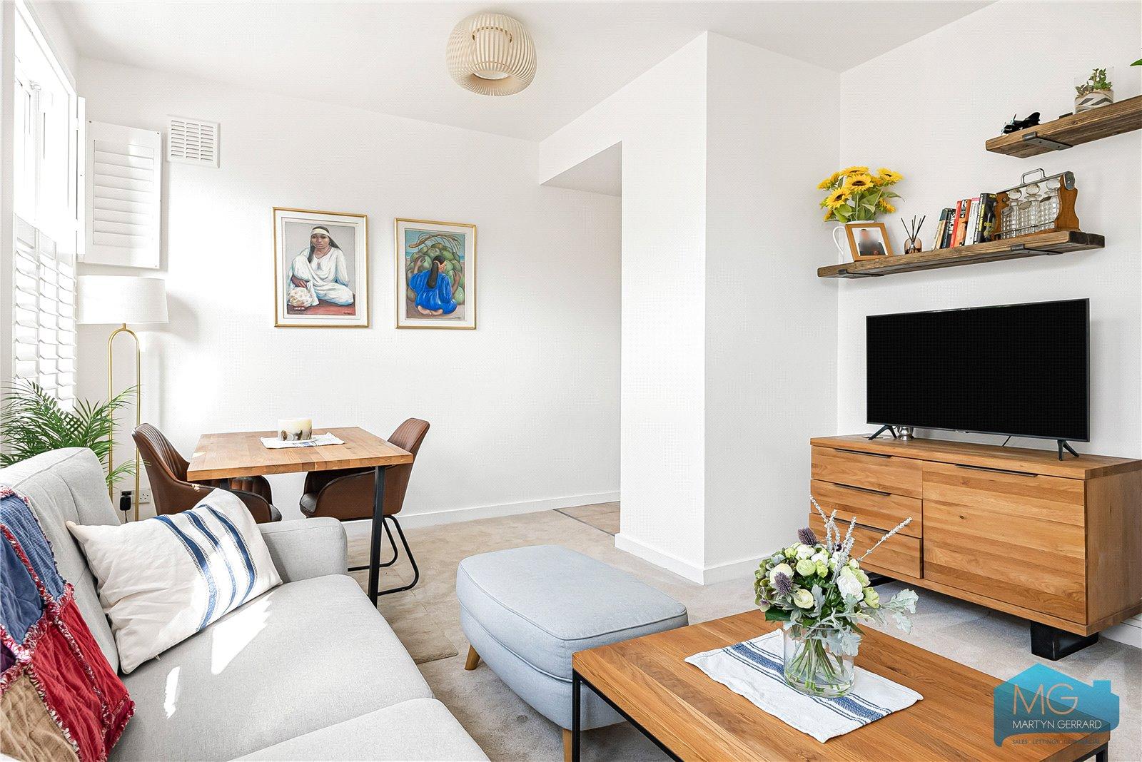 2 bedroom Apartment for sale - Martyn Gerrard
