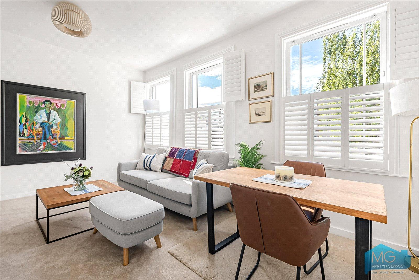2 bedroom Apartment for sale - Martyn Gerrard