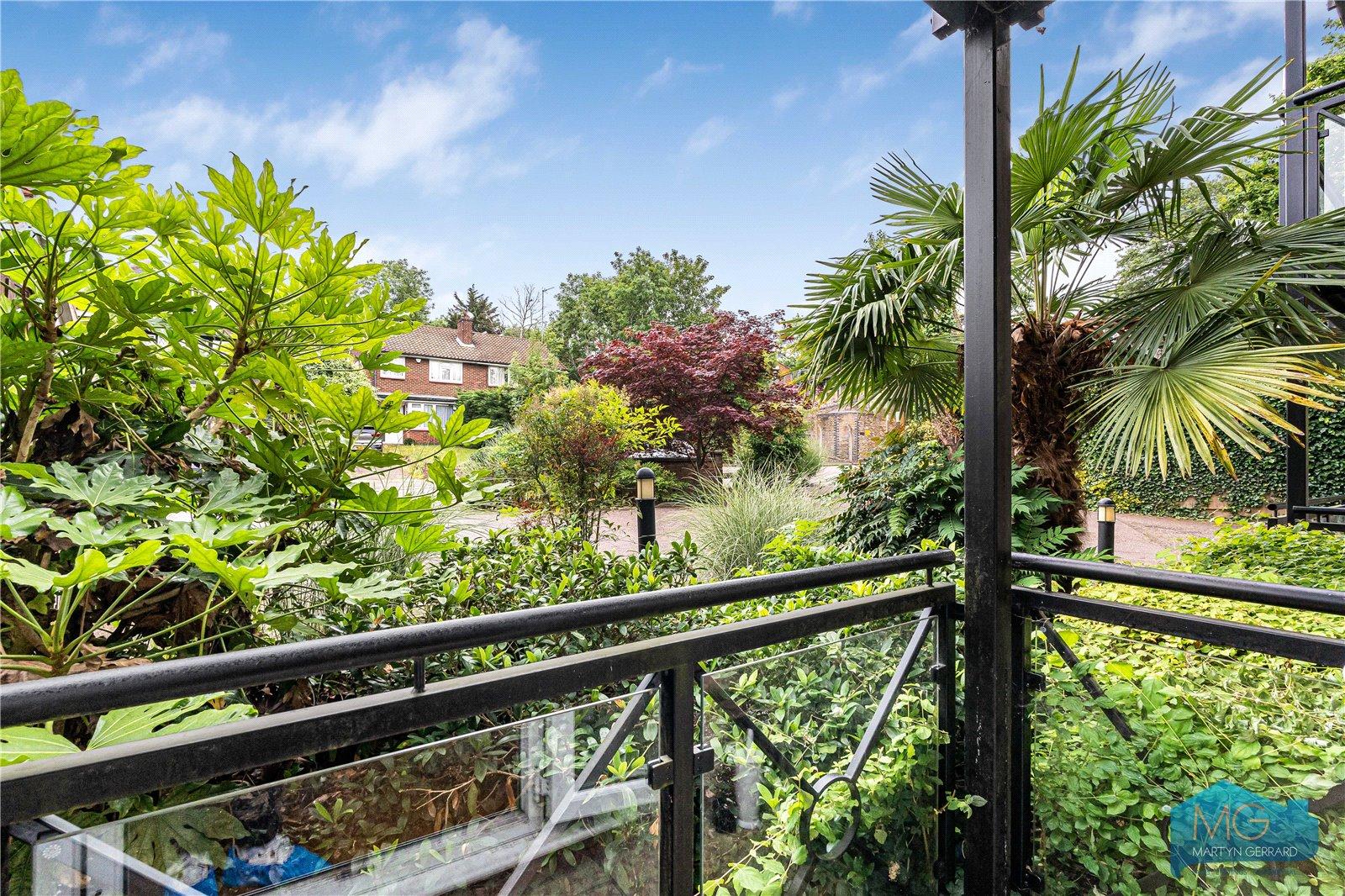 2 bedroom Ground Floor Flat for sale - Martyn Gerrard