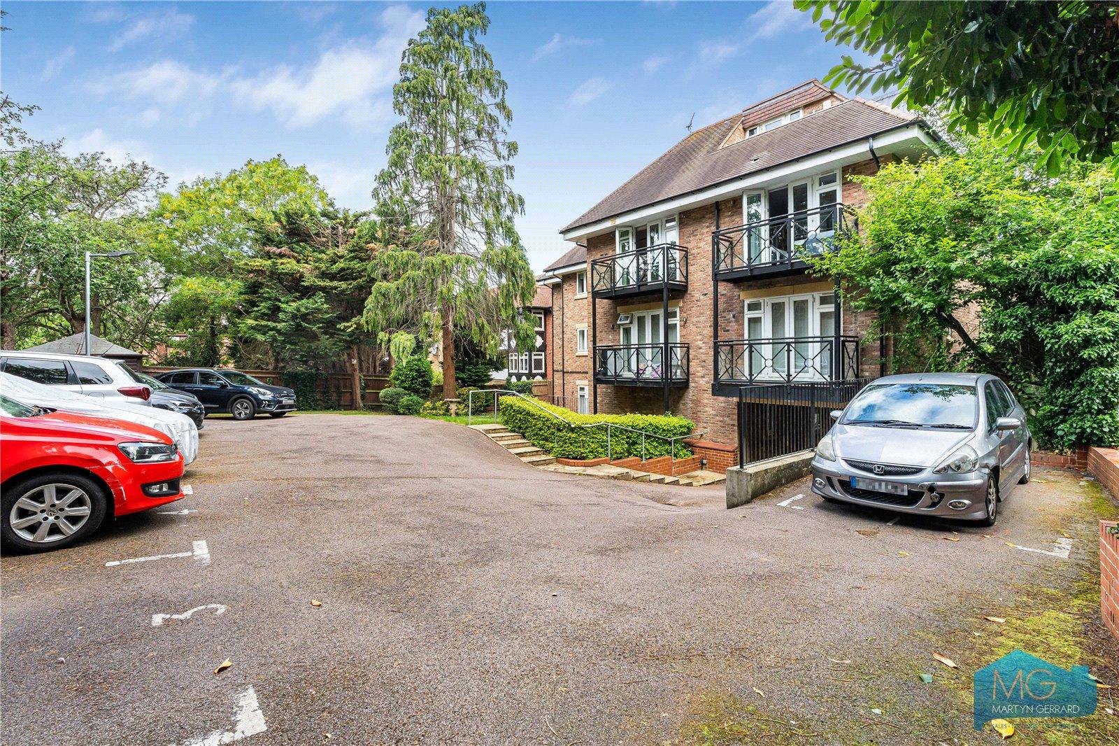 2 bedroom Ground Floor Flat for sale - Martyn Gerrard