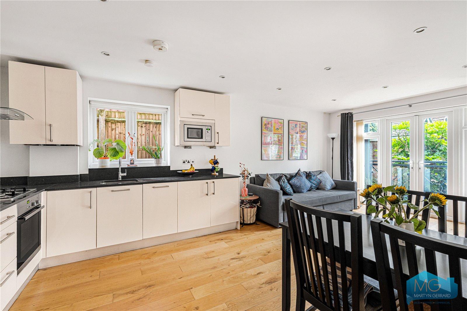 2 bedroom Ground Floor Flat for sale - Martyn Gerrard