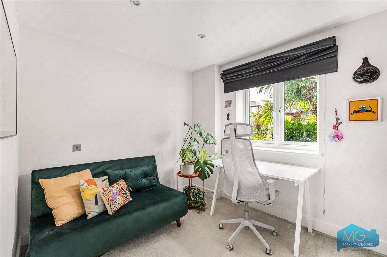 2 bedroom Ground Floor Flat for sale - Martyn Gerrard