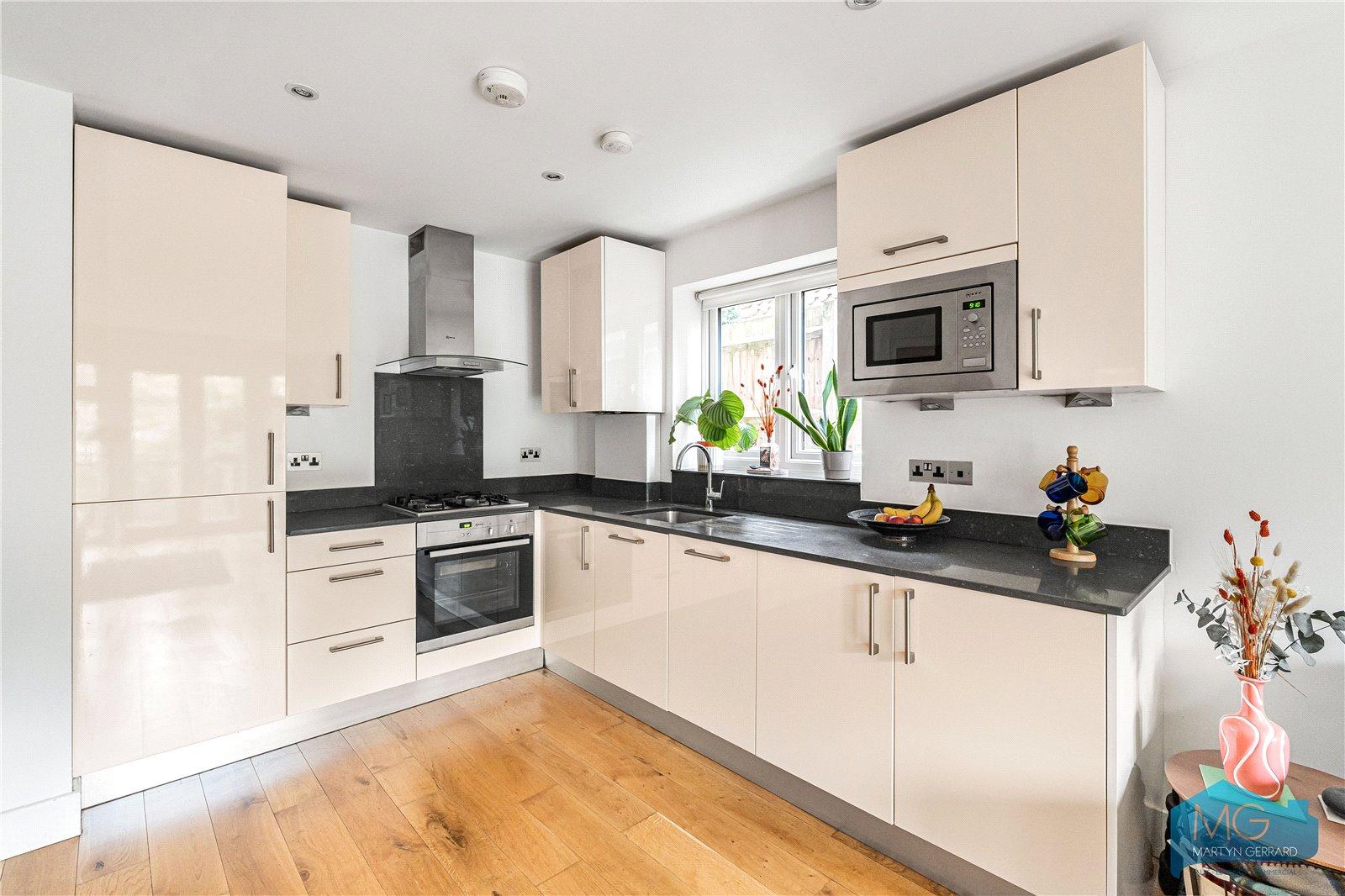 2 bedroom Ground Floor Flat for sale - Martyn Gerrard